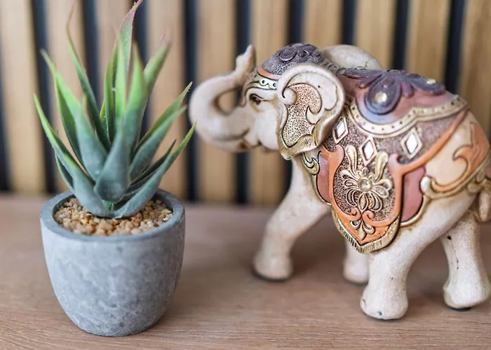 Апартаменты Stylish Coastal Living Near Marina *